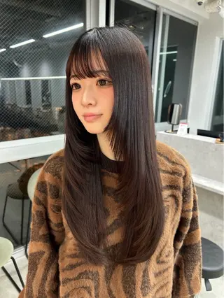 ロング MOE🌙 博多ハイトーンのヘアスタイル