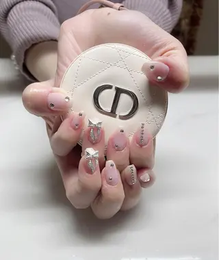 ネイル KARI ネイルサロンのネイルデザイン