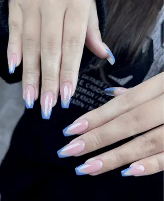 ミディアム Aila Nail HanChanのネイルデザイン