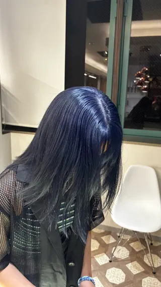 ミディアム HINAKO🩵 寒色カラー🪽のヘアスタイル