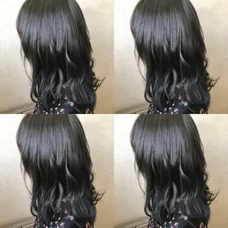 ミディアム カラー 小栗 麻衣のヘアスタイル