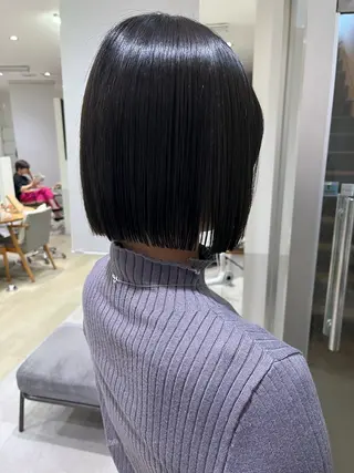ショート 🥇赤み消しカラー／ 髪質改善の匠🥇のヘアスタイル