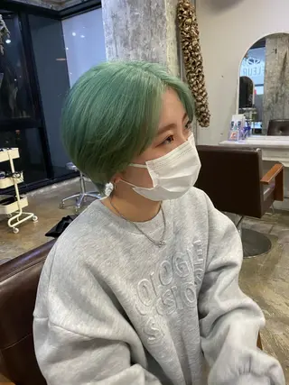 ショート カラー Pia ツボイ ケイタのヘアスタイル