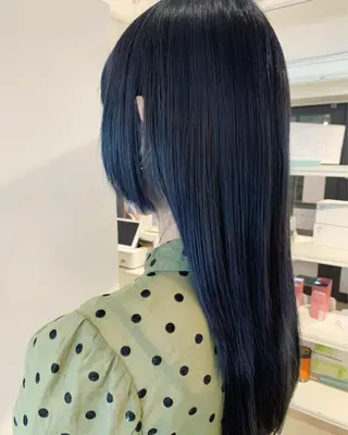 ロング カラー ヤマグチ リョウのヘアスタイル