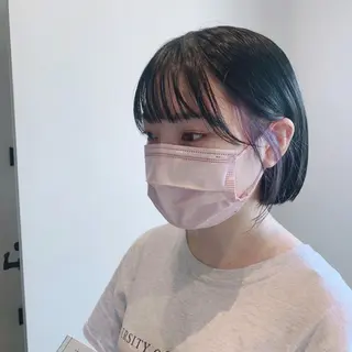 ショート カラー 綿貫 美雪のヘアスタイル