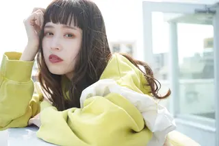 セミロング 加藤 梨夏のヘアスタイル