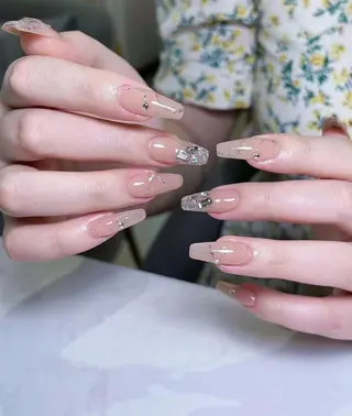 ネイル VIVIAN エイのネイルデザイン