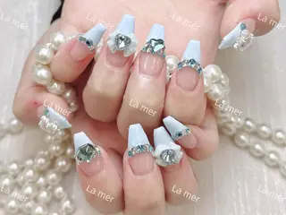 ネイル 🌻 Momoko_のネイルデザイン