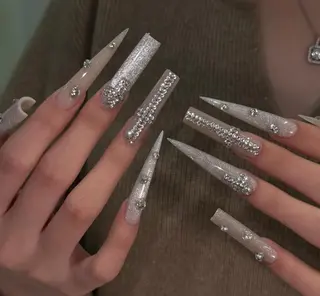 ネイル Pure&Rich Nailのネイルデザイン