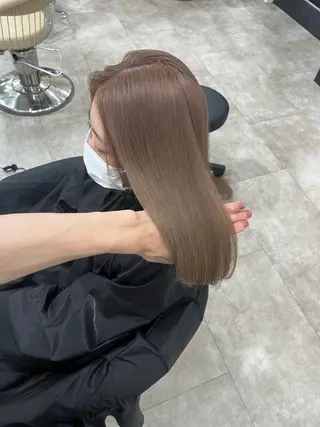 セミロング カラー 廣庭 勇人のヘアスタイル