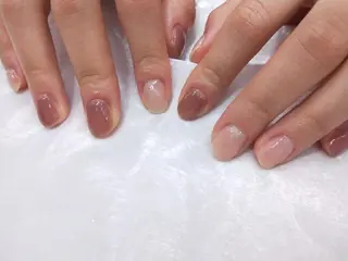ネイル はばすみれ🎀ﾈｲﾙ 光ﾌｪｲｼｬﾙ ﾍｱのネイルデザイン
