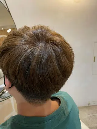 ショート カラー 宮下 祐香のヘアスタイル