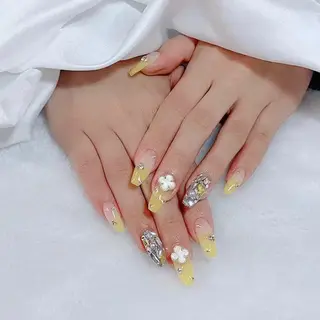 ネイル Amina nail salonのネイルデザイン