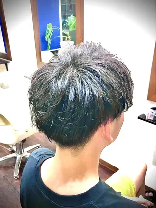 ショート カラー パーマ ヘアアレンジ メンズ men's特化　石井 貴章のヘアスタイル