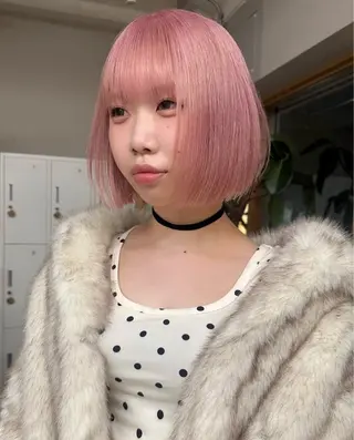 ショート カラー ハイトーン縮毛/縮毛 なーな🎀🤍のヘアスタイル