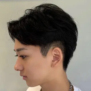 メンズ センターパート特化/ メンズカット/ヒロキのヘアスタイル