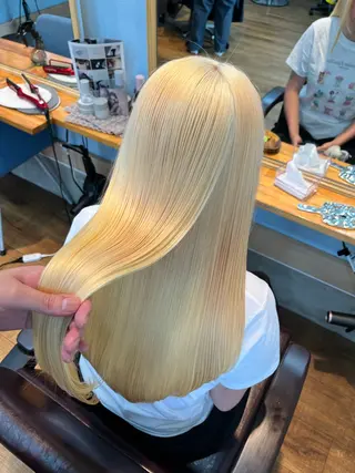 ロング カラー 🫧ハイトーン/ ブリーチ🫧白石航汰のヘアスタイル