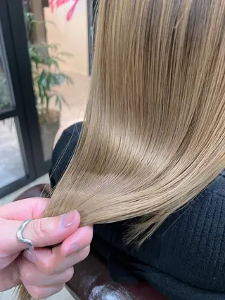 セミロング カラー 縮毛矯正×髪質改善 店長　DAITOのヘアスタイル