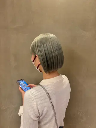 ミディアム エルロン 栢原のヘアスタイル