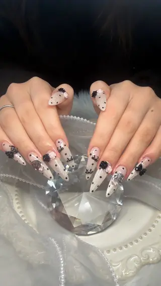 ネイル 🅁nail🪞✨ risa🎀のネイルデザイン