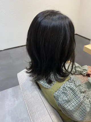 ミディアム カラー やまぐち あやみのヘアスタイル