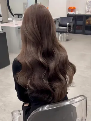 ロング カラー 東頭 さくらのヘアスタイル