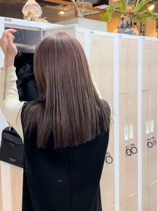 セミロング 茜璃/ブリーチカラー /レイヤーカットのヘアスタイル