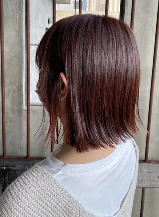 ミディアム カラー Nina by Babyloneのヘアスタイル