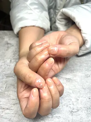 ネイル 岸本 郁美のネイルデザイン