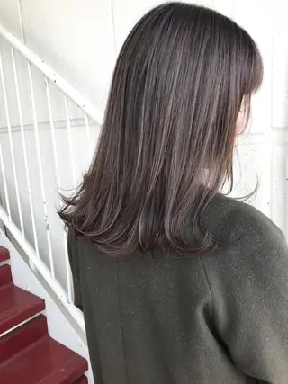 ミディアム カラー ヘアアレンジ メンズハイトーン メンズバレイヤージュのヘアスタイル