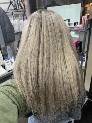 ロング カラー 菊地 旬のヘアスタイル