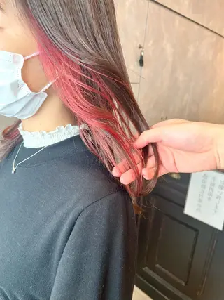 セミロング カラー ヘアアレンジ ネイル 🌈インナーカラー ‘ショウマ’🌈のヘアスタイル