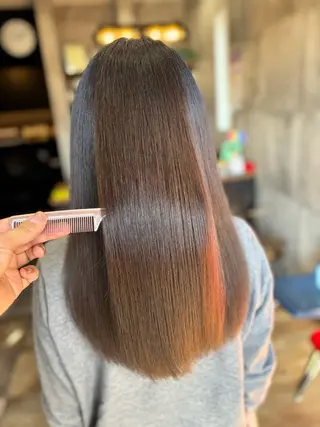 セミロング yoshihara yuukiのヘアスタイル
