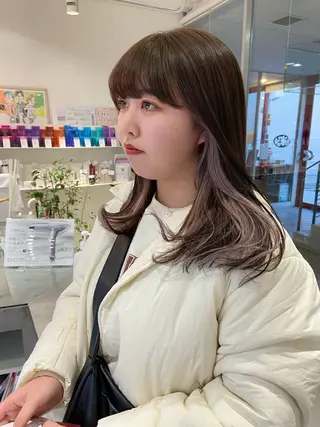セミロング カラー 浅野 匠のヘアスタイル