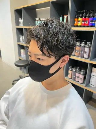 ショート パーマ メンズ 小川 舜人のヘアスタイル