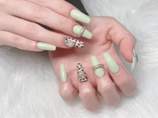 ネイル nail&eye Ariesのネイルデザイン