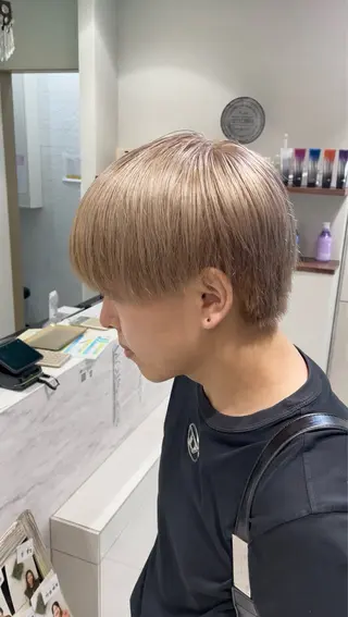 ショート カラー メンズ 伊藤 隆星のヘアスタイル