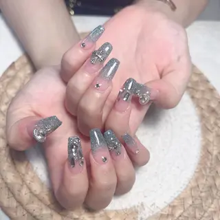 ネイル Maggie Nail🦩のネイルデザイン