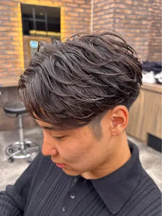 メンズ 🪽直毛男子の救世主 🪽フェザーパーマのヘアスタイル