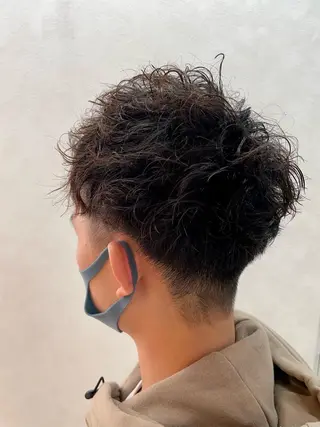 ショート パーマ メンズ 加藤 遥花のヘアスタイル