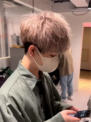 カラー 井上 聖のヘアスタイル