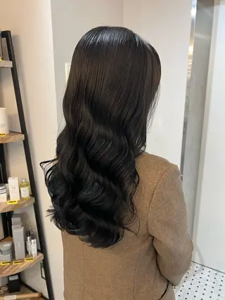 ロング louwe 武藤幸世のヘアスタイル