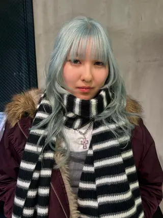 ロング ハイトーン/ ハイライト真柚🍨のヘアスタイル