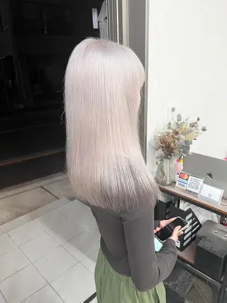 カラー ブリーチソムリエ認定 梅田茶屋町Eir辻のヘアスタイル