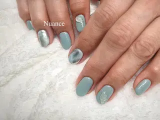ショート m kaori𓃟のネイルデザイン