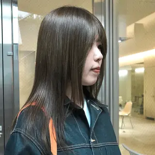 セミロング カラー レイヤーカット🪄 ヘアセット🪄シホのヘアスタイル