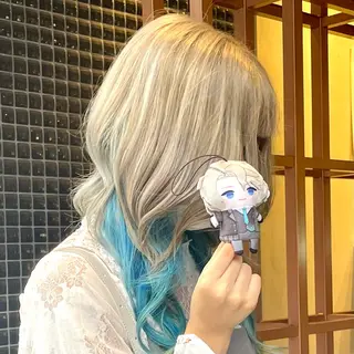 ロング カラー Canon/ インナーカラー/小倉のヘアスタイル