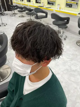 パーマ メンズ men's特化 値段以上の仕上がりにのヘアスタイル