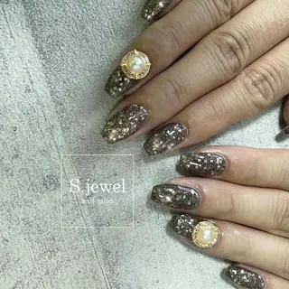 ネイル S. JEWELのネイルデザイン