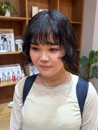 ショート パーマ 大橋 芽衣のヘアスタイル